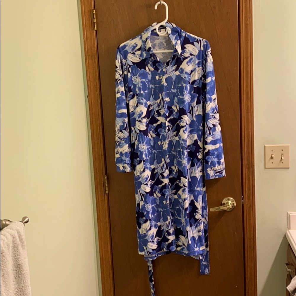 EUC Ellie Shirt dress